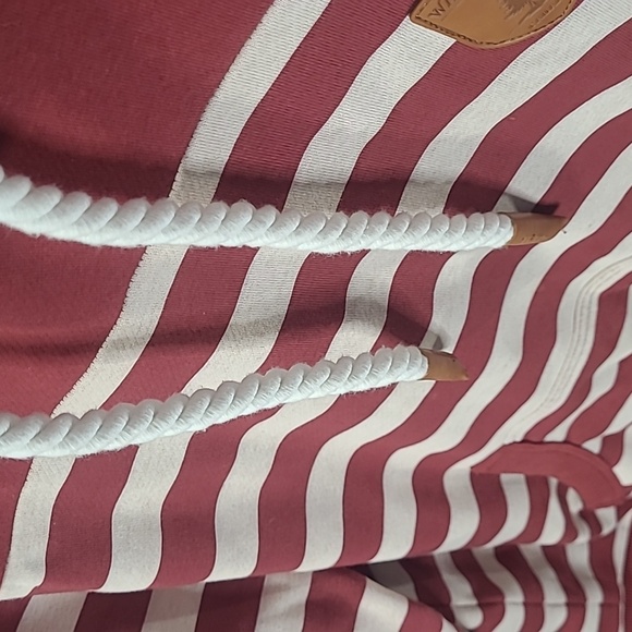 Item #17 NWOT Women's Wanakome Hoodie sz XL - Picture 4 of 5